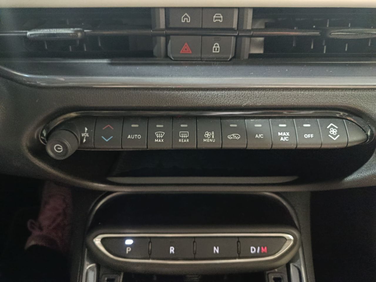 Fiat 600 MHEV LA PRIMA 1.2 100CV DDCT - Foto 2