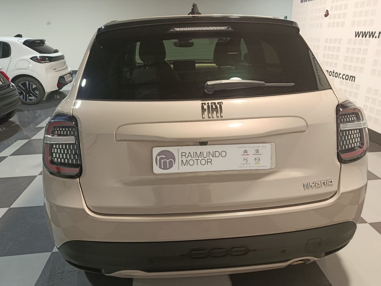 Fiat 600 MHEV LA PRIMA 1.2 100CV DDCT - Foto 2