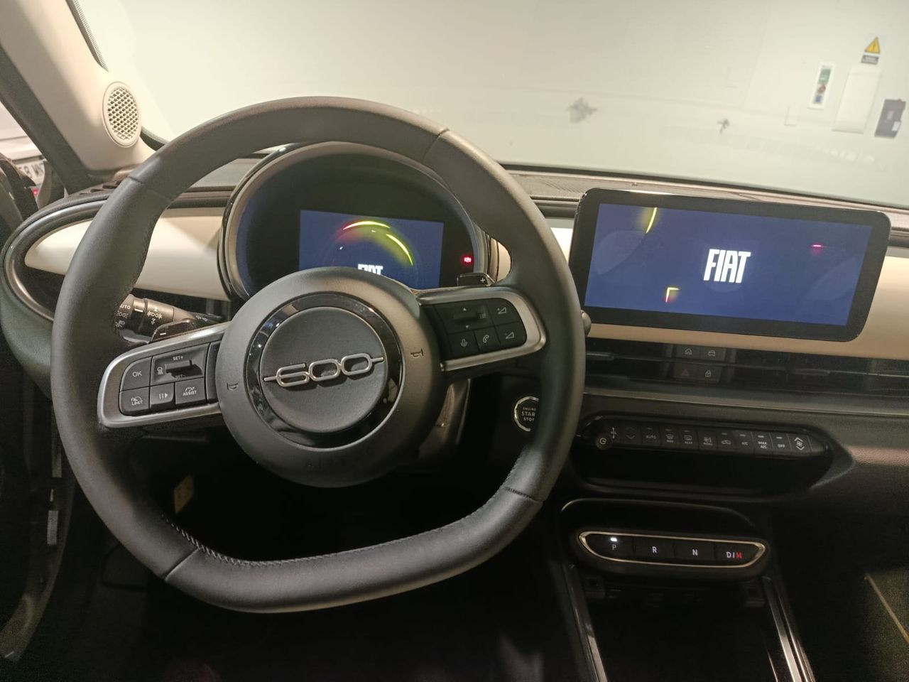Fiat 600 MHEV LA PRIMA 1.2 100CV DDCT - Foto 2