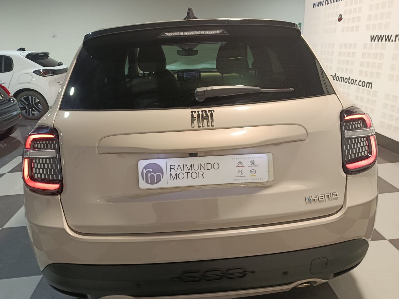 Fiat 600 MHEV LA PRIMA 1.2 100CV DDCT - Foto 2