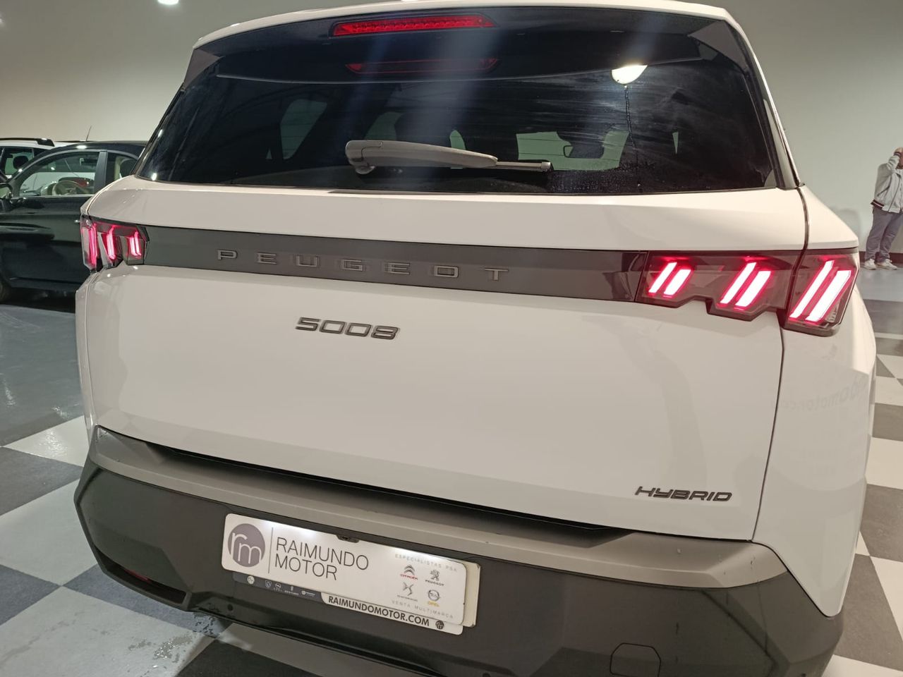 Peugeot 5008 Hybrid 145 e-DCS6 Allure - Foto 2