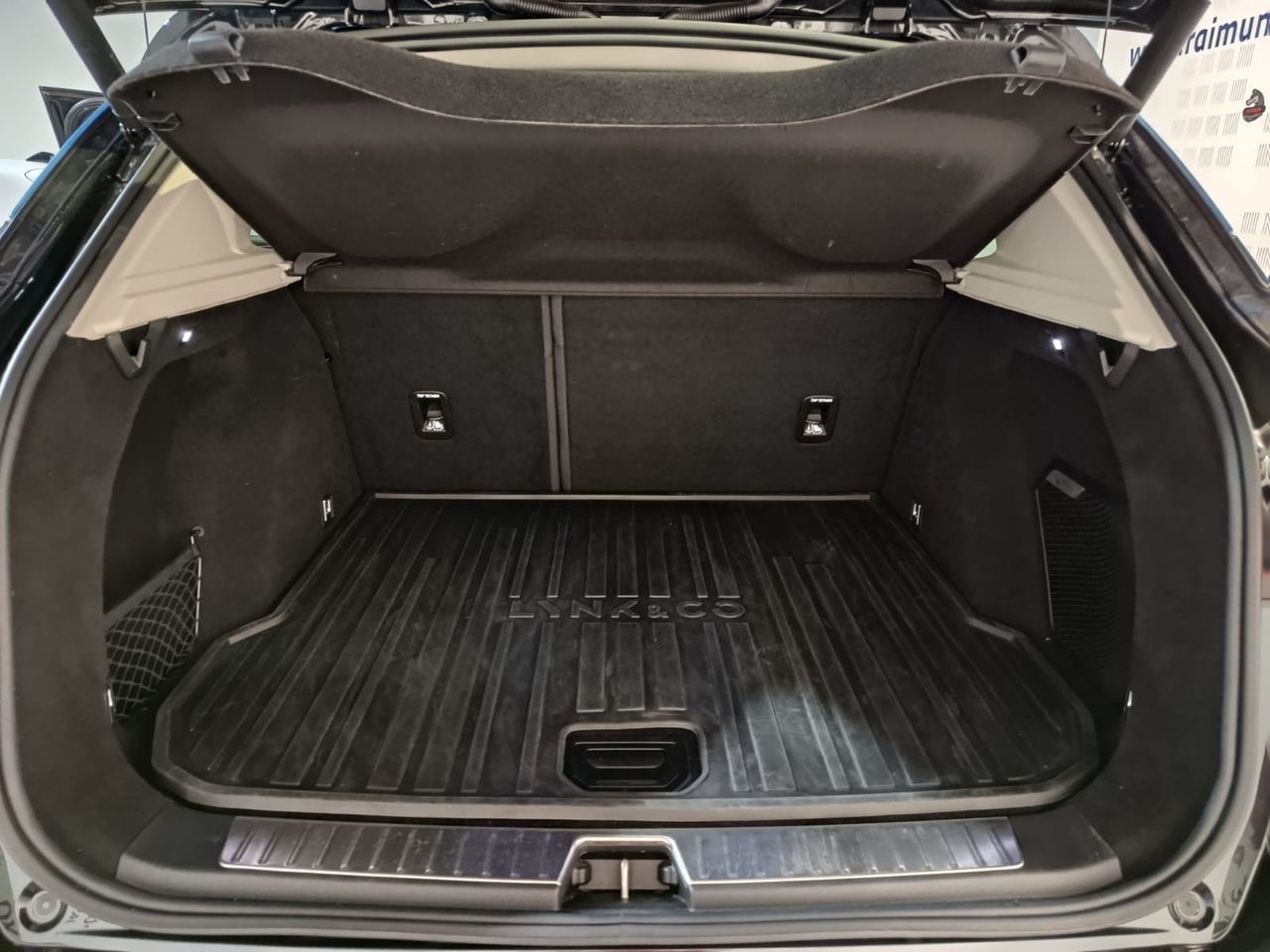 Lynk & Co 01 1.5 261cv - Foto 2