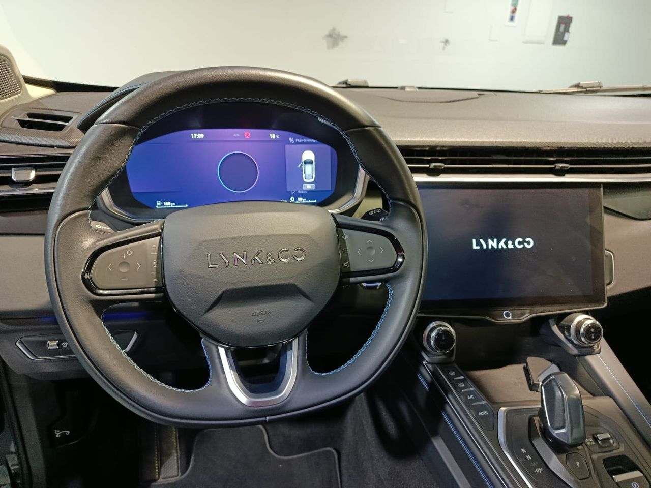 Lynk & Co 01 1.5 261cv - Foto 2