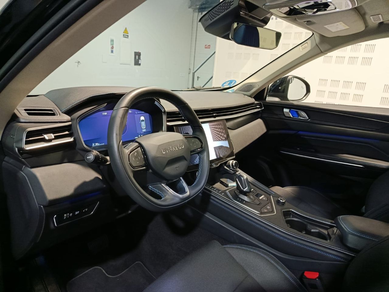 Lynk & Co 01 1.5 261cv - Foto 2