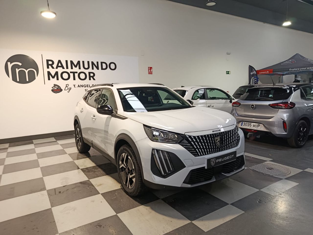 Peugeot 2008 Allure Hybrid 136 e-DCS6 - Foto 2