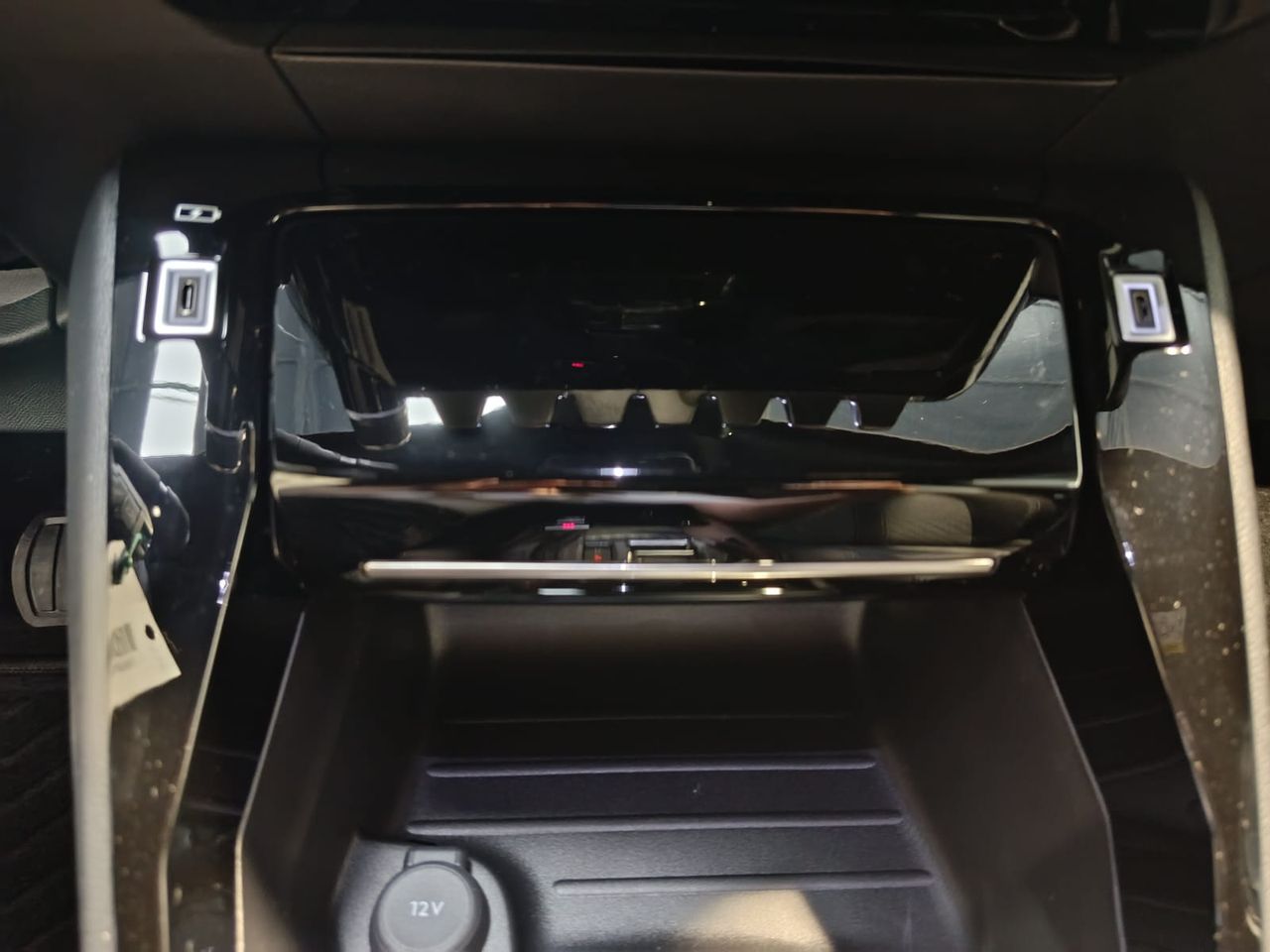 Peugeot 2008 Allure Hybrid 136 e-DCS6 - Foto 2