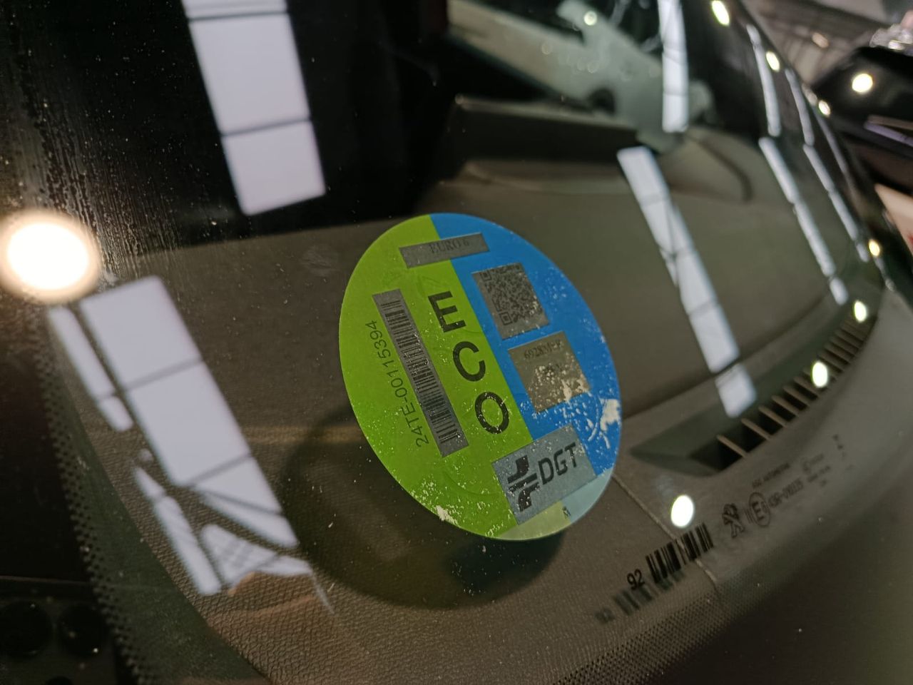 Peugeot 2008 Allure Hybrid 136 e-DCS6 - Foto 2