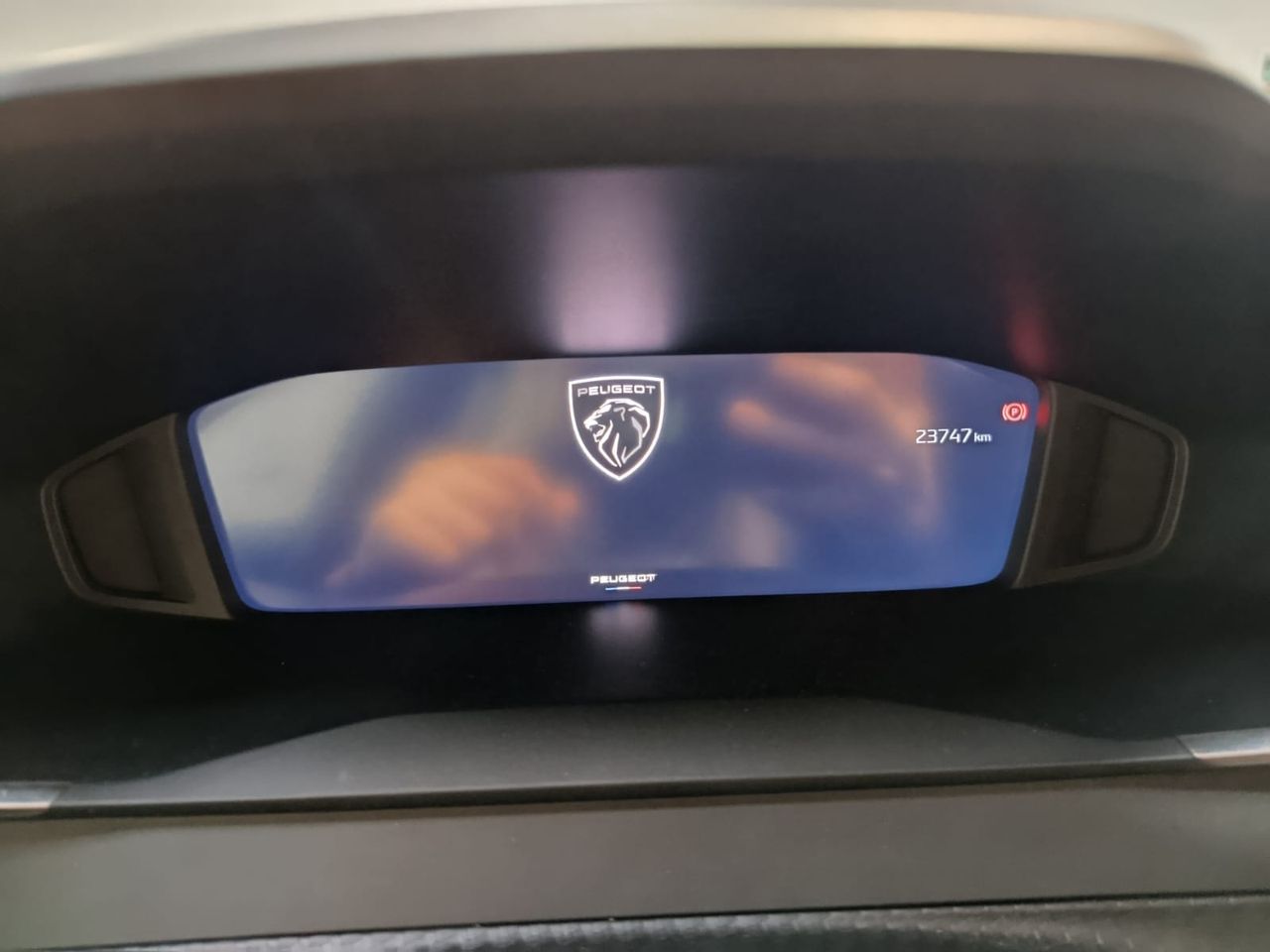 Peugeot 2008 Allure Hybrid 136 e-DCS6 - Foto 2