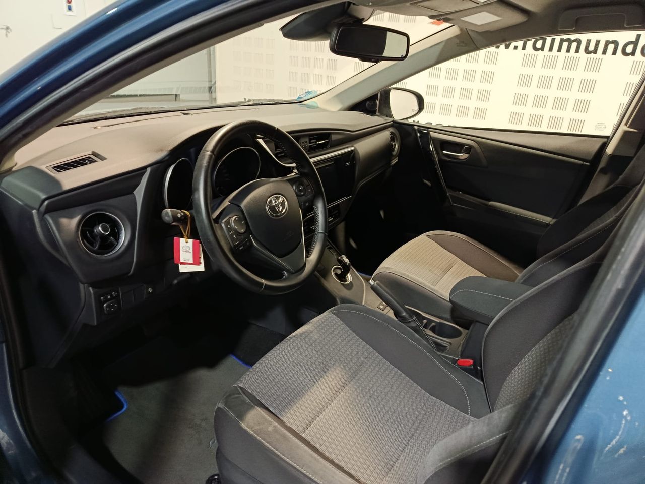 Toyota Auris 140H e-CVT Advance - Foto 2