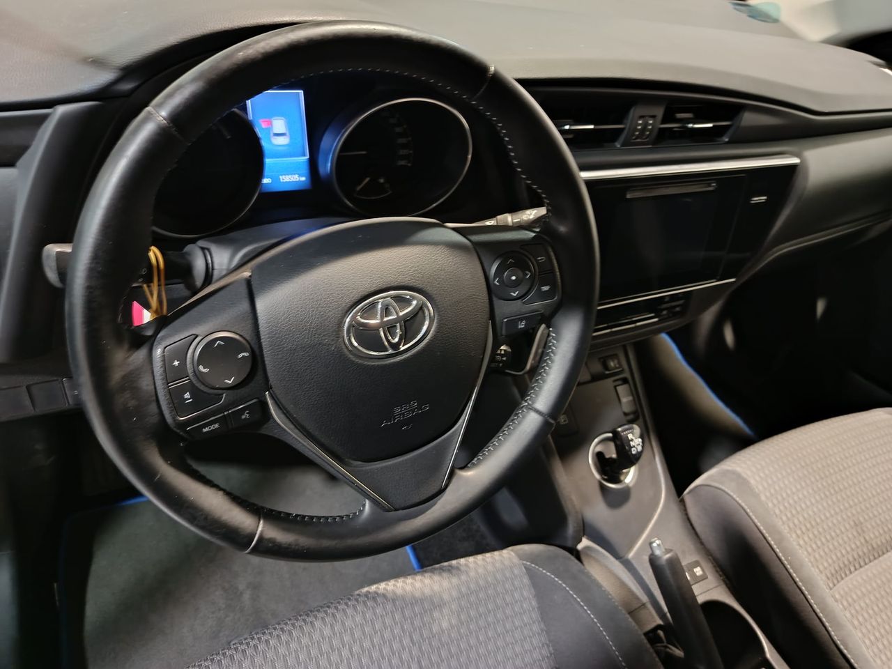 Toyota Auris 140H e-CVT Advance - Foto 2