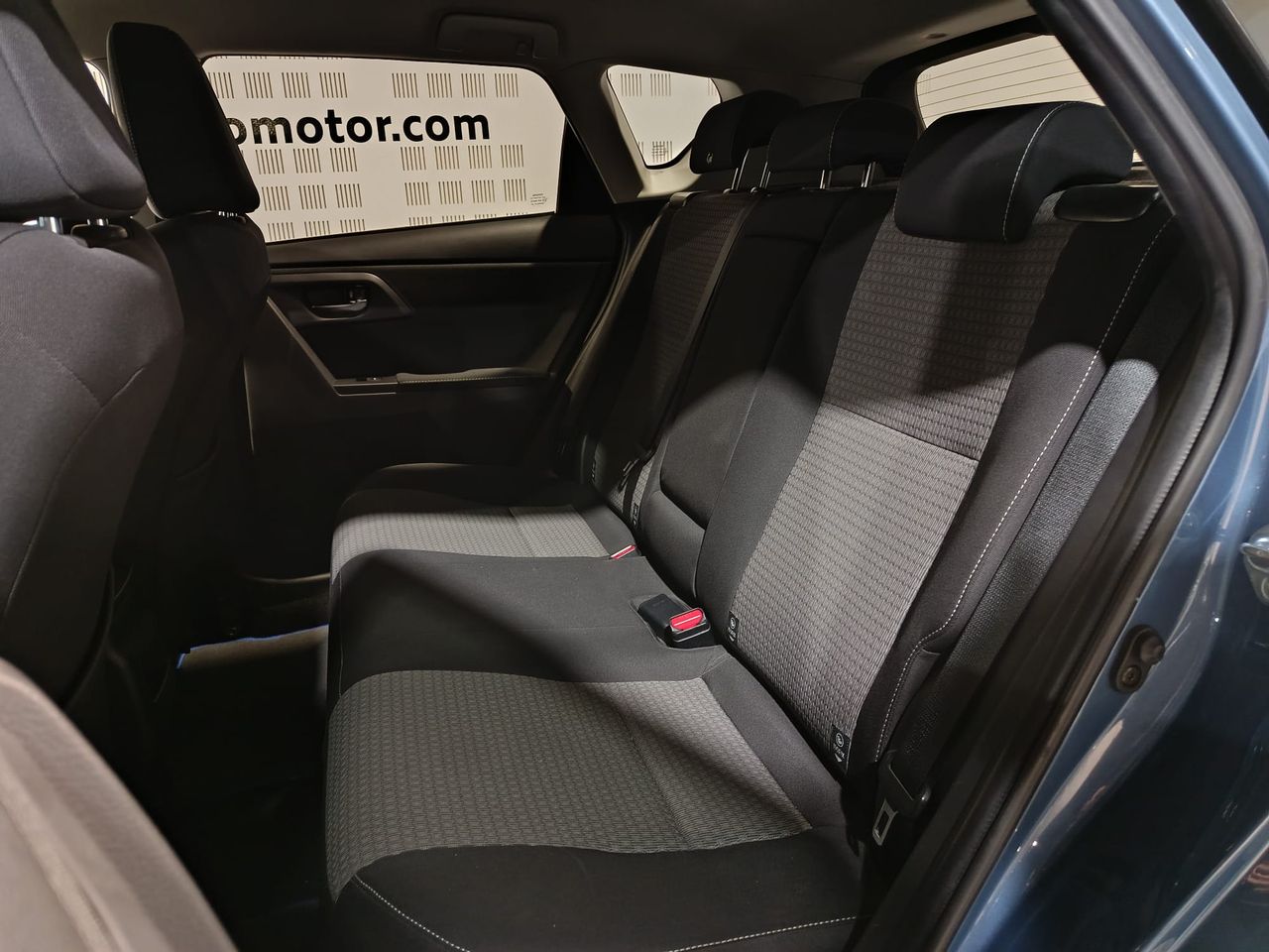 Toyota Auris 140H e-CVT Advance - Foto 2