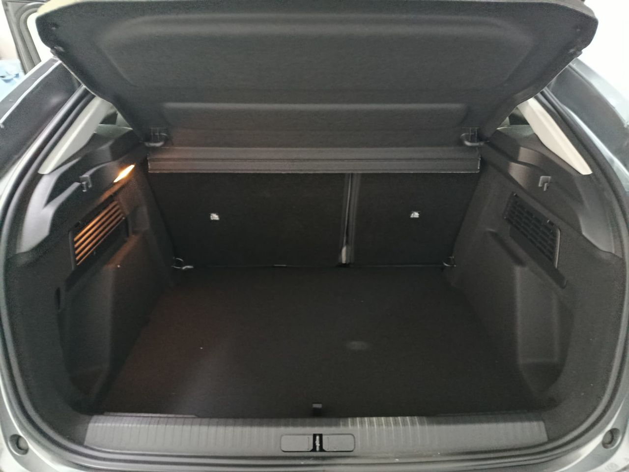 Citroën C4 Hybrid 136 Business Edition - Foto 2