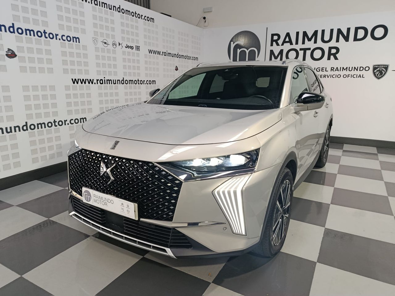 DS DS 7 7 Rivoli BlueHDi 130 Aut. - Foto 2