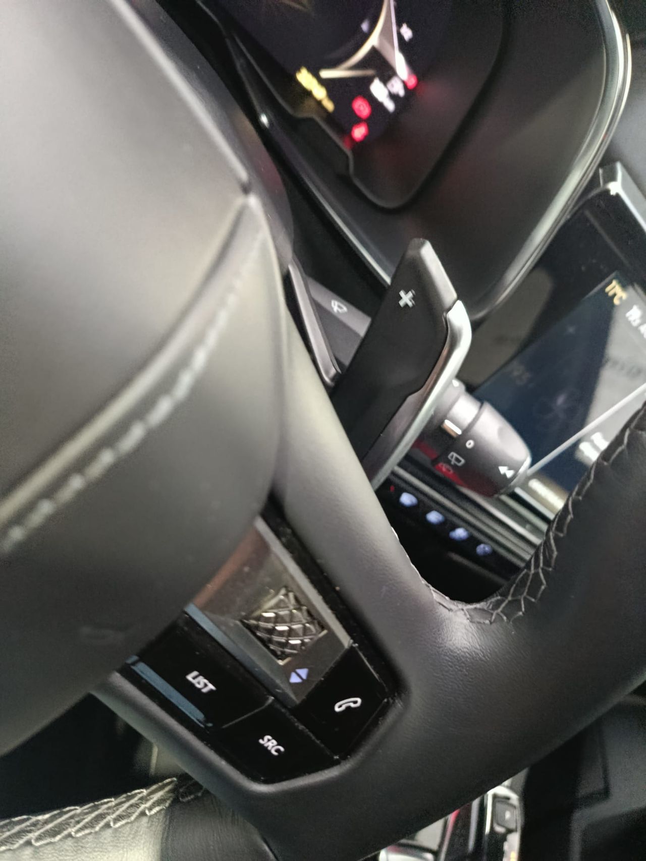 DS DS 7 7 Rivoli BlueHDi 130 Aut. - Foto 2