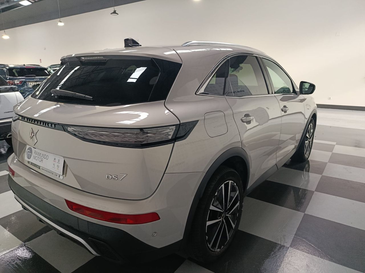 DS DS 7 7 Rivoli BlueHDi 130 Aut. - Foto 2