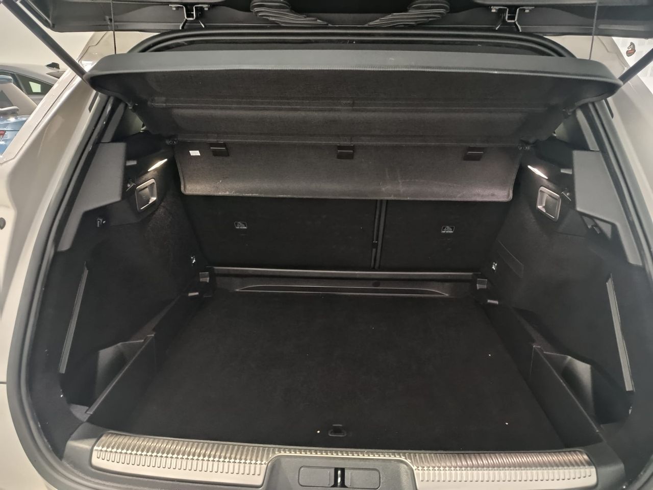 DS DS 7 7 Rivoli BlueHDi 130 Aut. - Foto 2