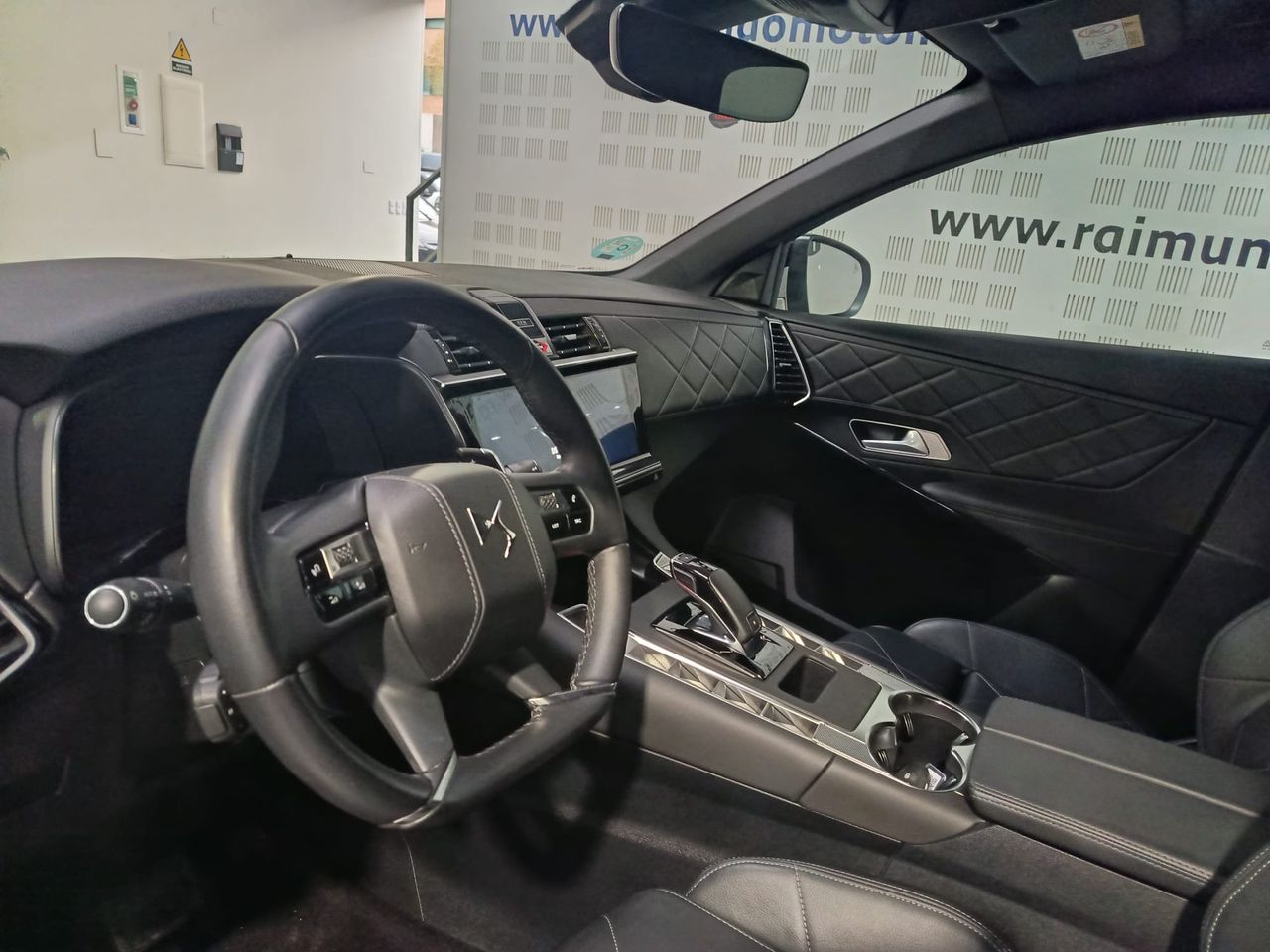 DS DS 7 7 Rivoli BlueHDi 130 Aut. - Foto 2