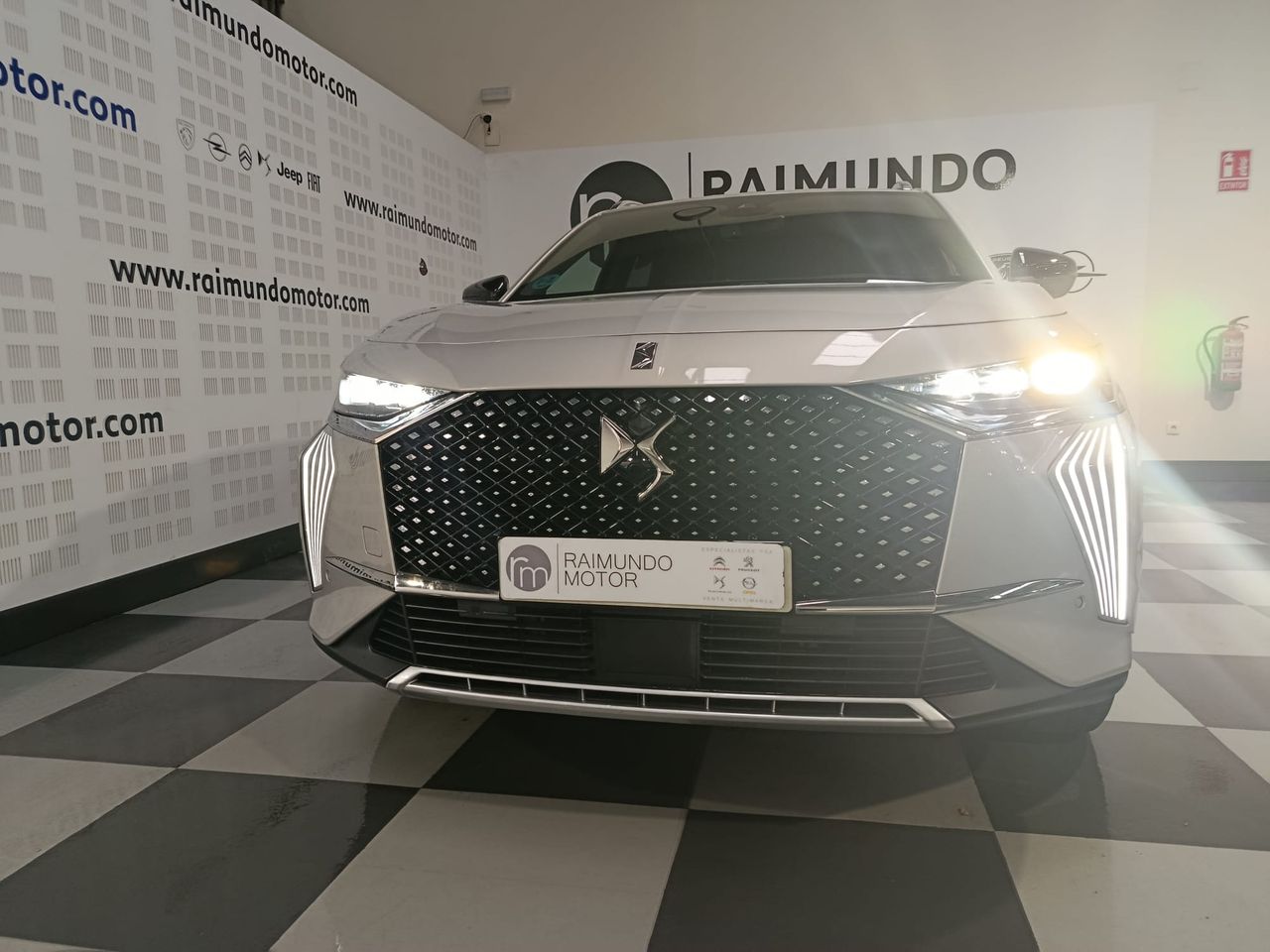 DS DS 7 7 Rivoli BlueHDi 130 Aut. - Foto 2