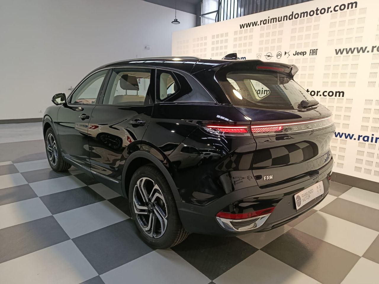 Bestune T90 2.0 250 CV - Foto 2