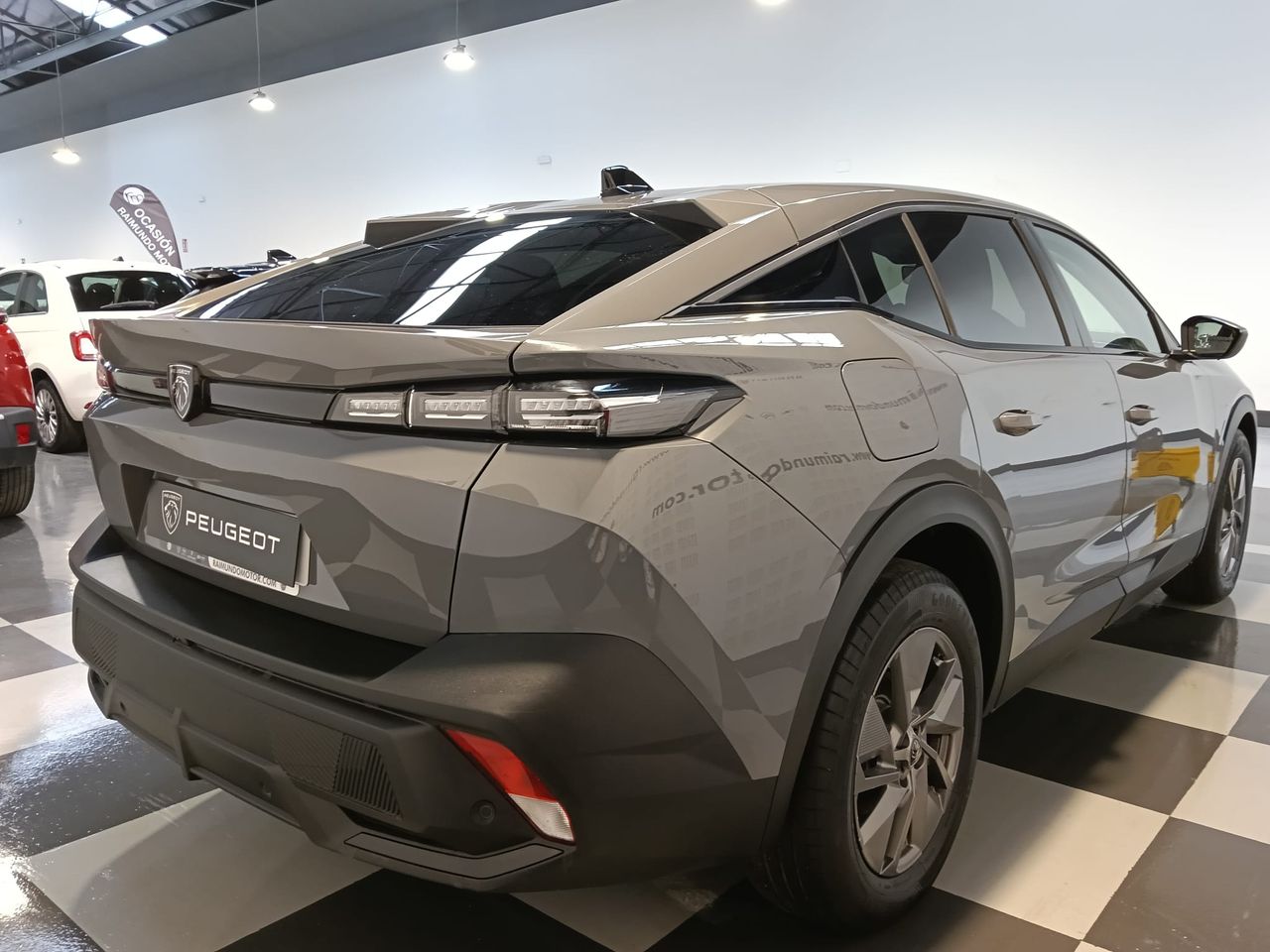 Peugeot 408 1.2T 136CV - Foto 2