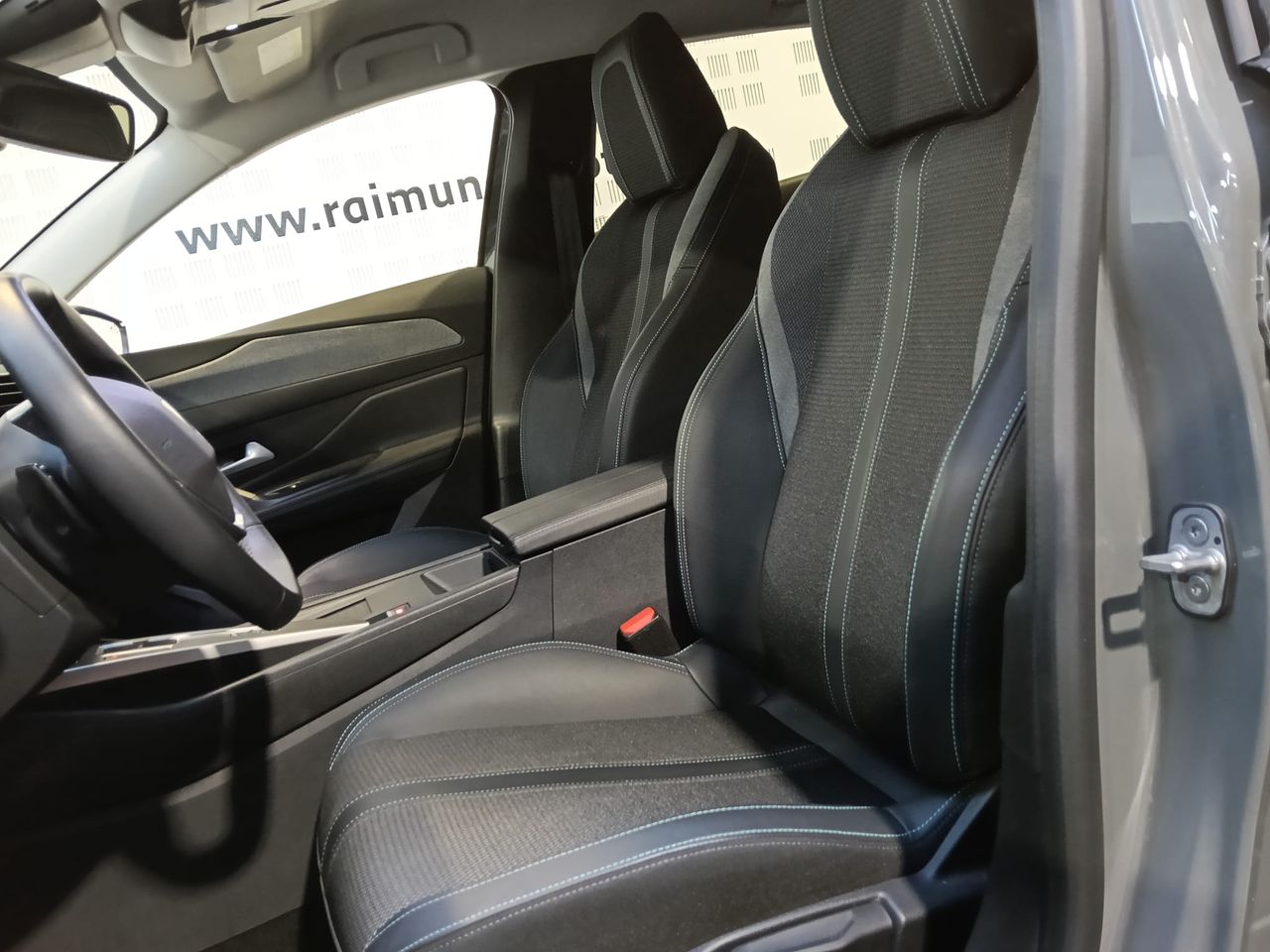 Peugeot 408 1.2T 136CV - Foto 2