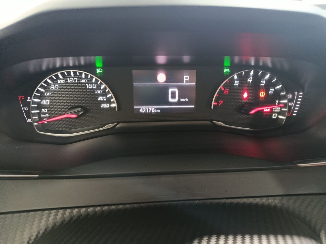 Peugeot 2008 Allure BlueHDi 130 EAT8 - Foto 2