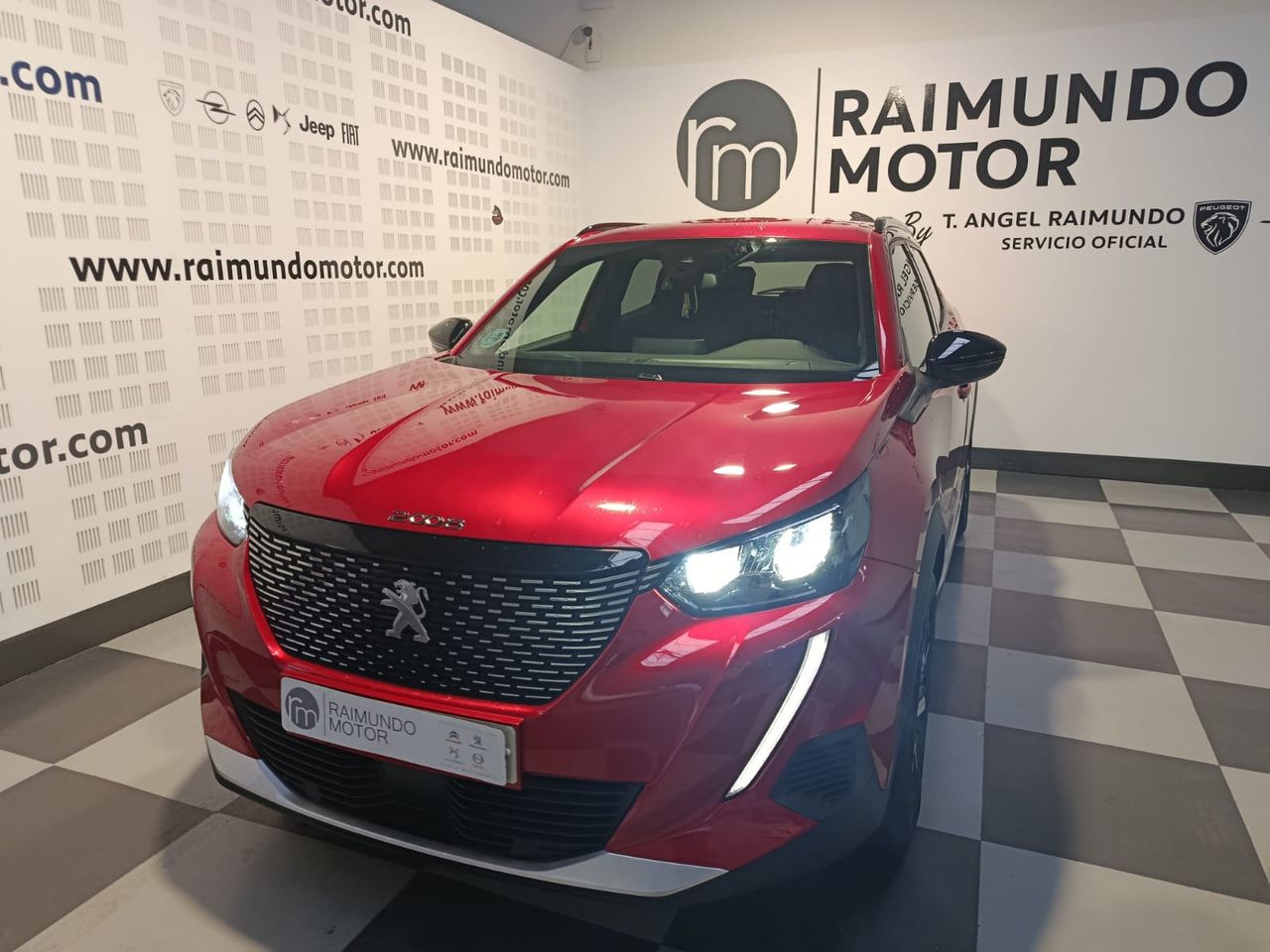 Peugeot 2008 Allure BlueHDi 130 EAT8 - Foto 2