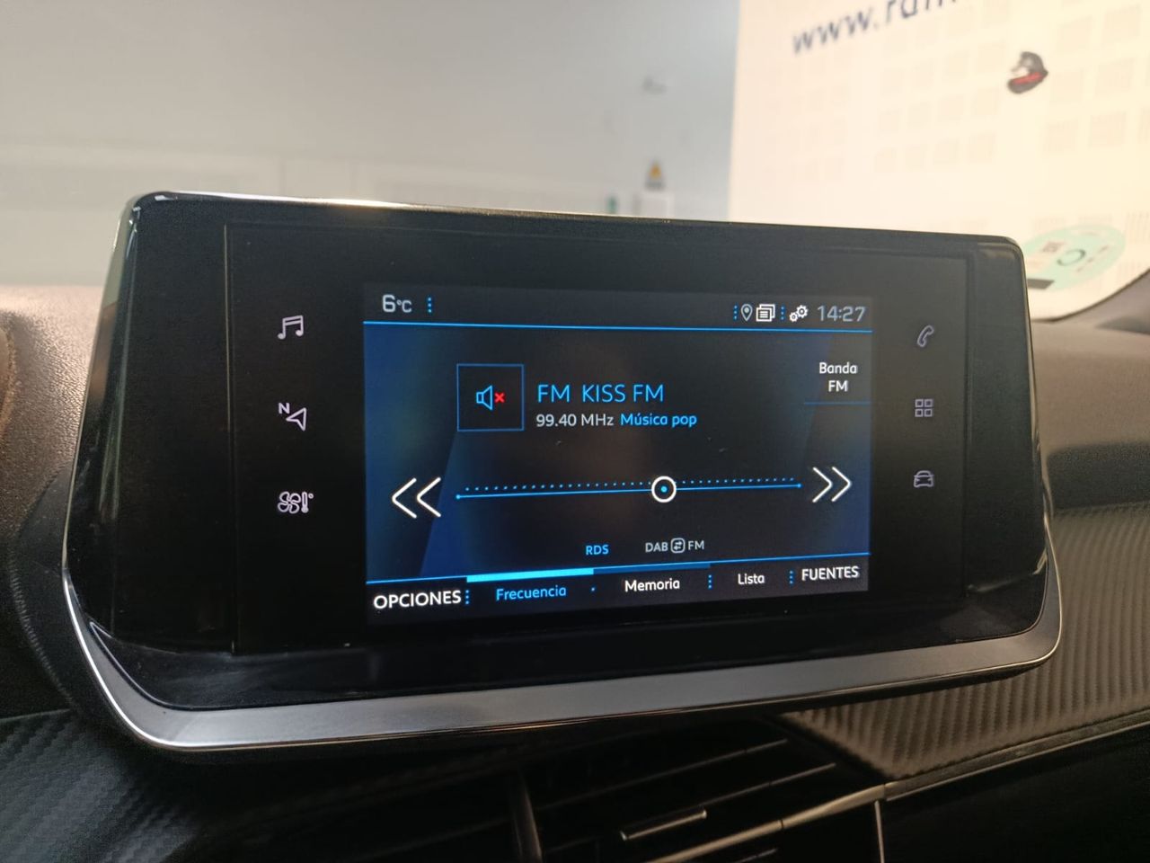 Peugeot 2008 Allure BlueHDi 130 EAT8 - Foto 2