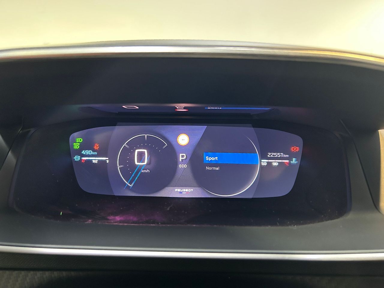 Peugeot 208 HYBRID GT 145CV - Foto 2