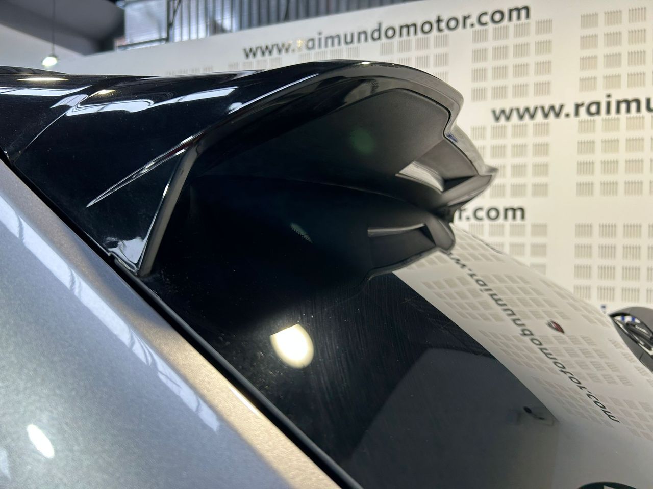 Peugeot 208 HYBRID GT 145CV - Foto 2