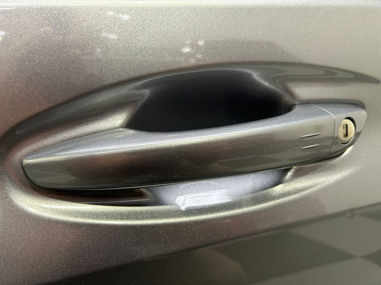 Peugeot 208 HYBRID GT 145CV - Foto 2