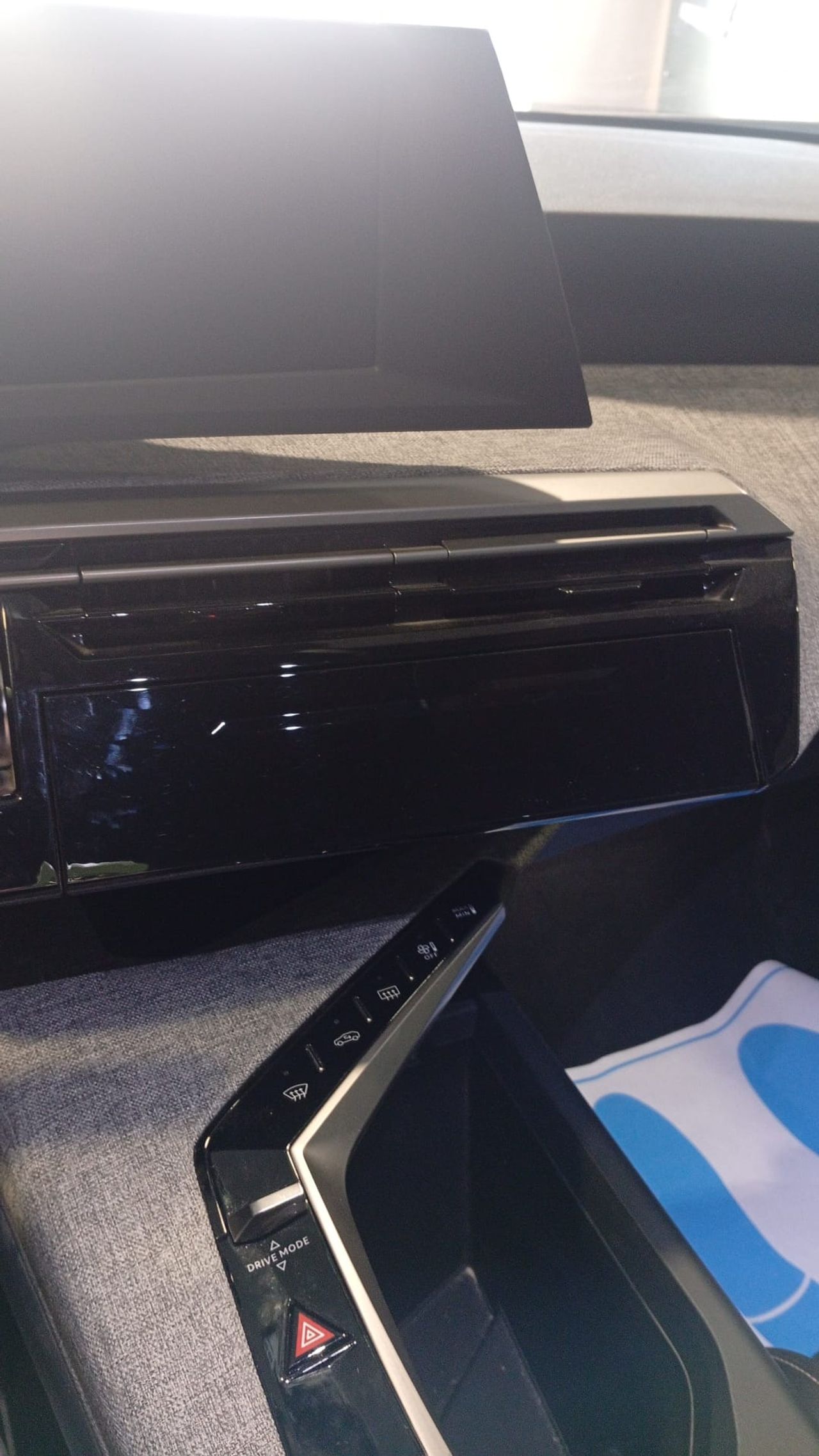 Peugeot 3008 Hybrid 1.2T 145 CV ALLURE - Foto 2