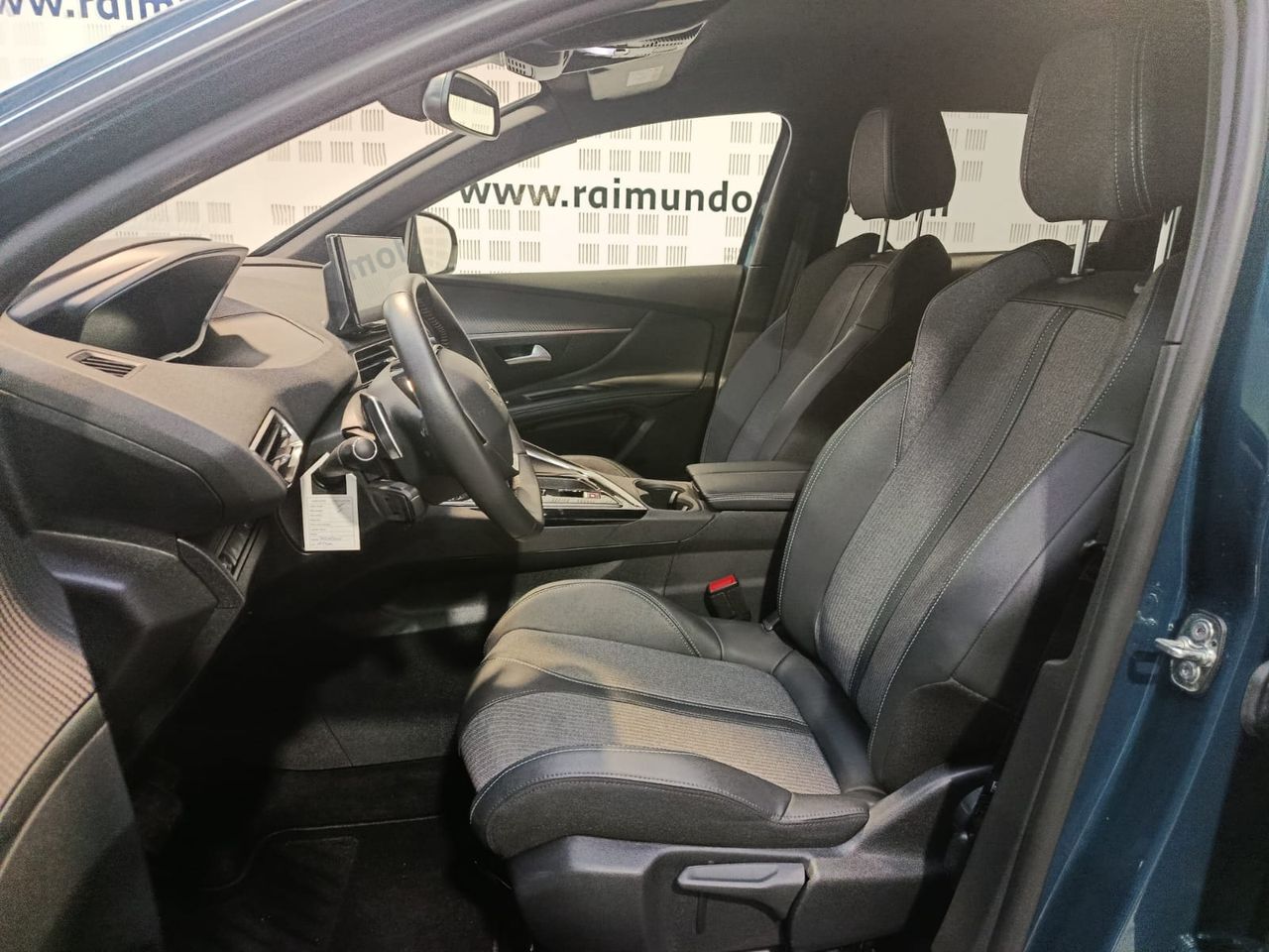 Peugeot 3008 Allure Pack PLUG-IN HYBRID 180 e-EAT8 - Foto 2