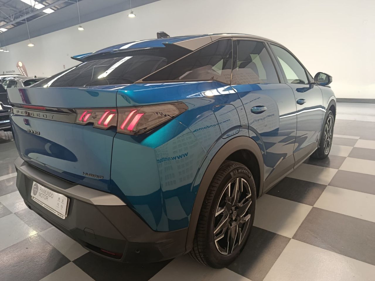 Peugeot 3008 Hybrid 136 e-DCS6 Allure - Foto 2