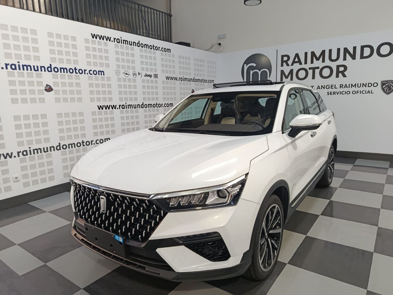 Bestune T77 1.5 160CV - Foto 2