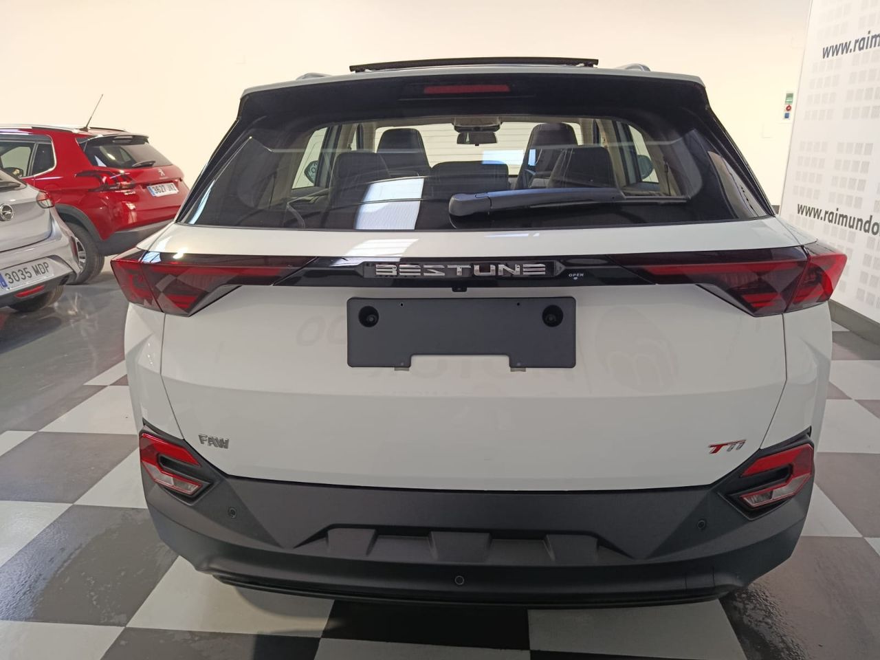 Bestune T77 1.5 160CV - Foto 2