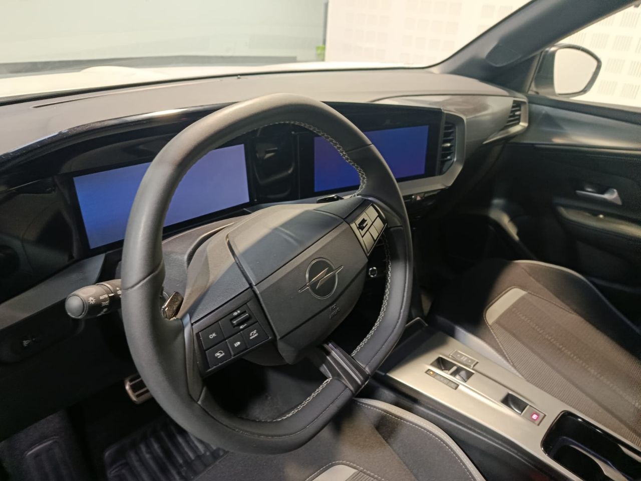 Opel Mokka GS 1.2T XHT HYBRID 145CV - Foto 2