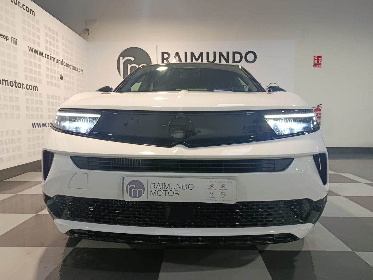 Opel Mokka GS 1.2T XHT HYBRID 145CV - Foto 2