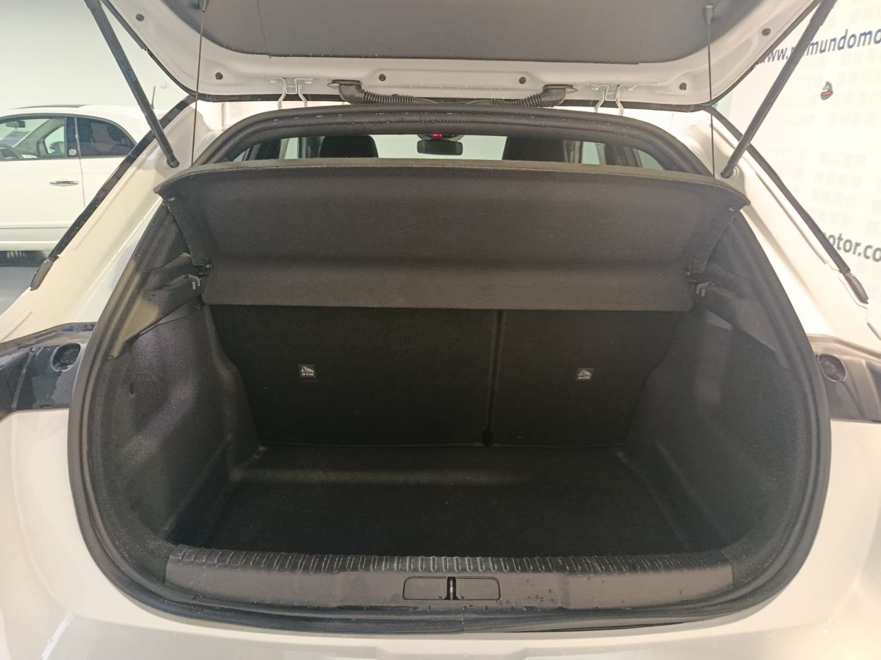 Opel Mokka GS 1.2T XHT HYBRID 145CV - Foto 2