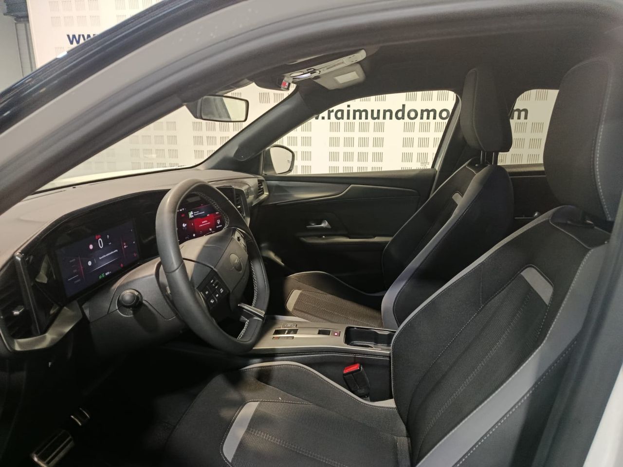 Opel Mokka GS 1.2T XHT HYBRID 145CV - Foto 2