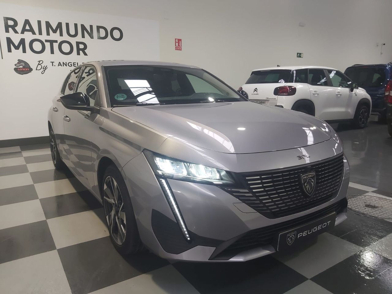 Peugeot 308 ALLURE BLUEHDI 130 CV EAT8 - Foto 2