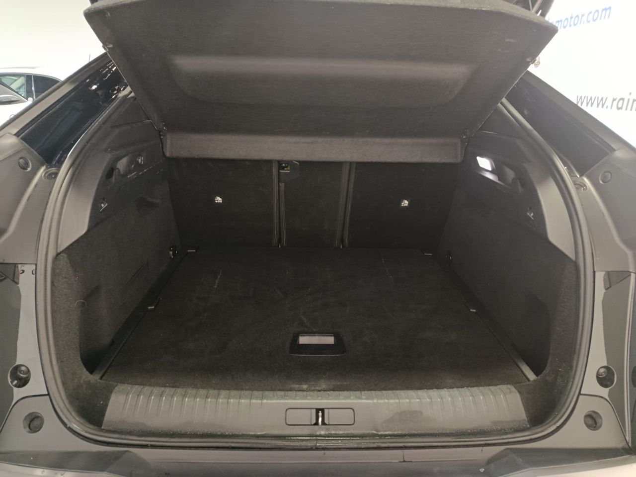 Peugeot 3008 Hybrid ALLURE 1.2T 145 CV - Foto 2