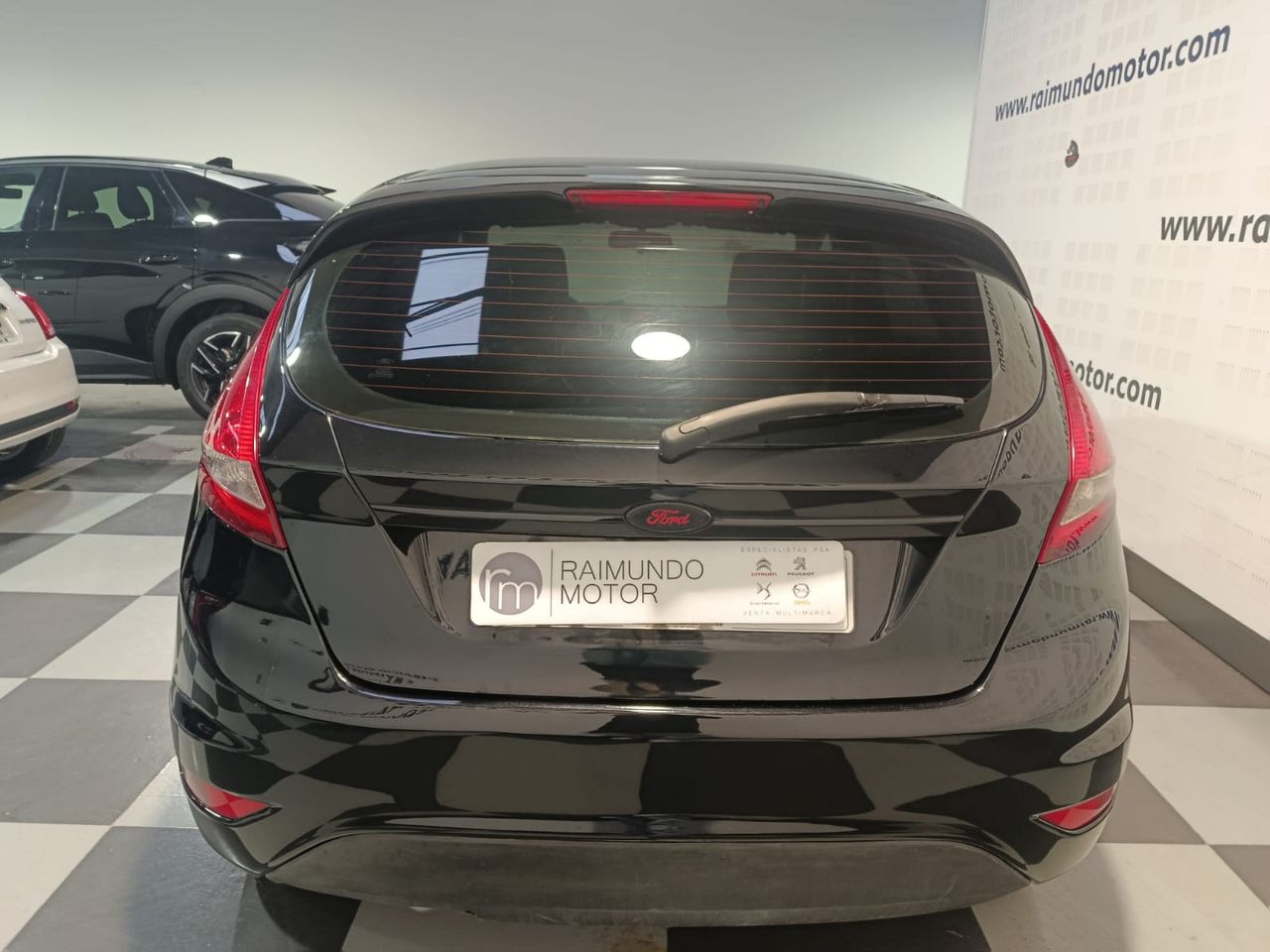 Ford Fiesta 5p Trend 1.4 TDCi 68 CV - Foto 2