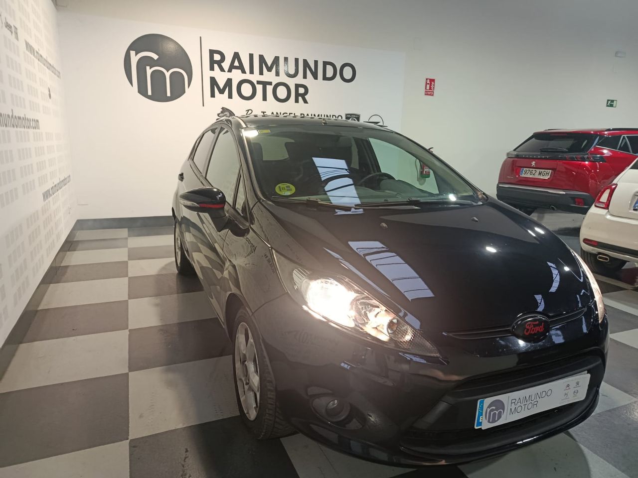 Ford Fiesta 5p Trend 1.4 TDCi 68 CV - Foto 2