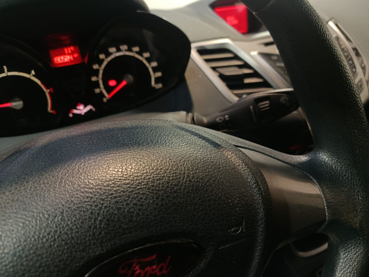 Ford Fiesta 5p Trend 1.4 TDCi 68 CV - Foto 2