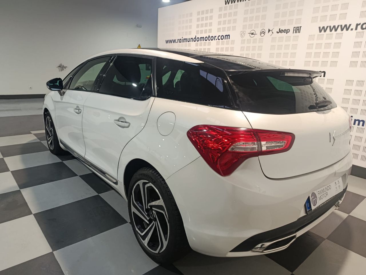 DS DS 5 5 BlueHDi 180 S&S EAT6 Style - Foto 2