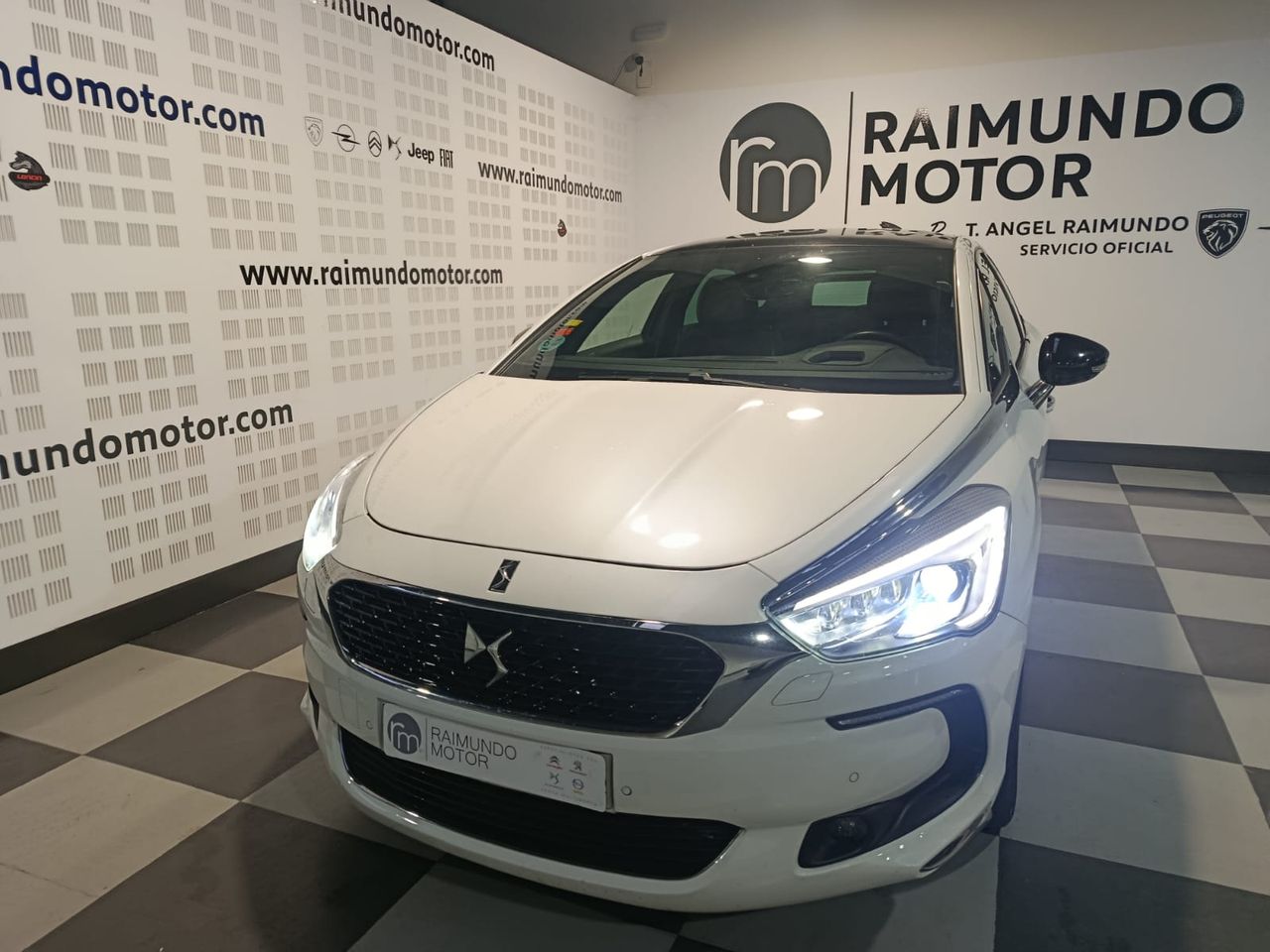 DS DS 5 5 BlueHDi 180 S&S EAT6 Style - Foto 2