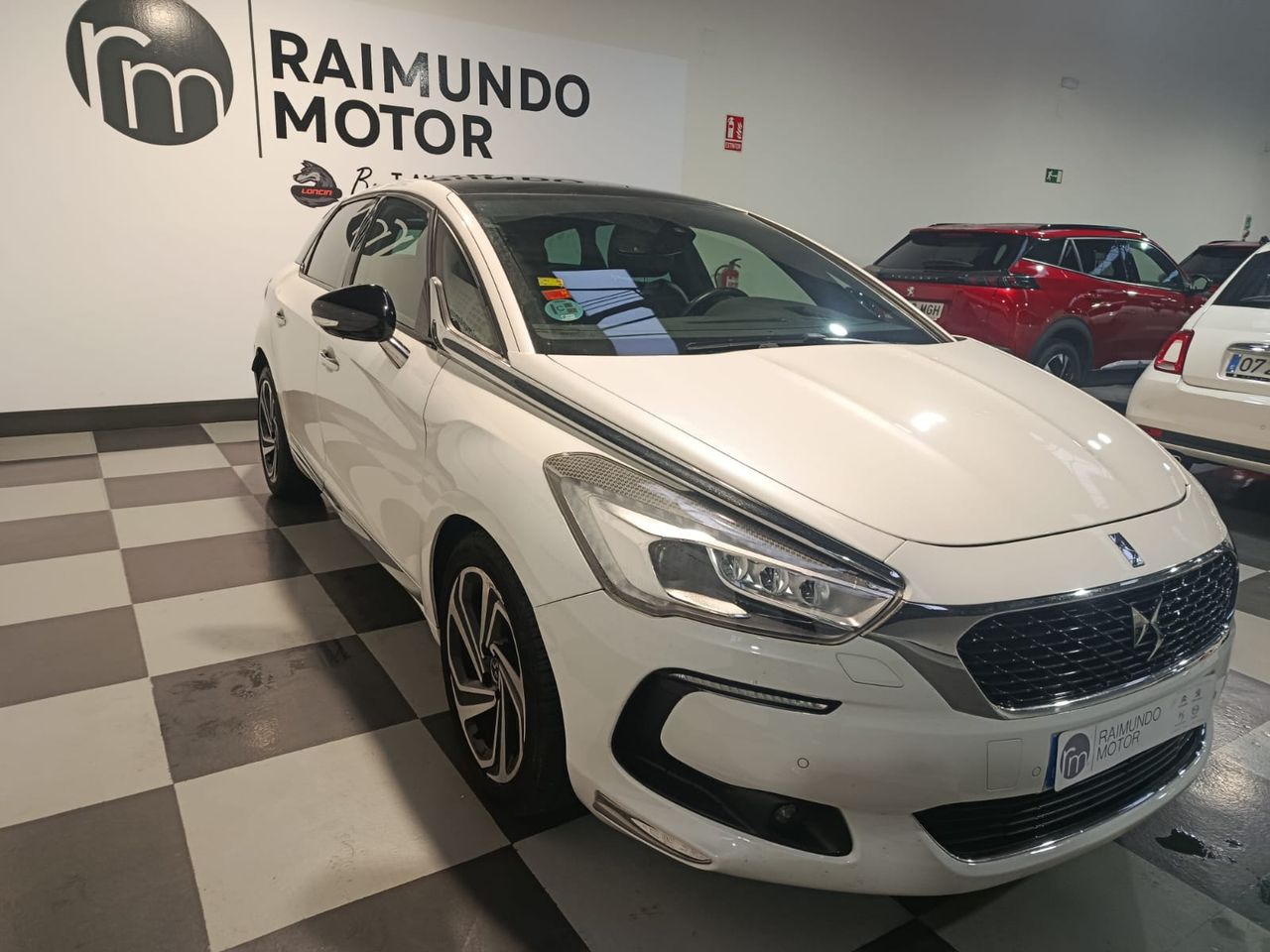 DS DS 5 5 BlueHDi 180 S&S EAT6 Style - Foto 2