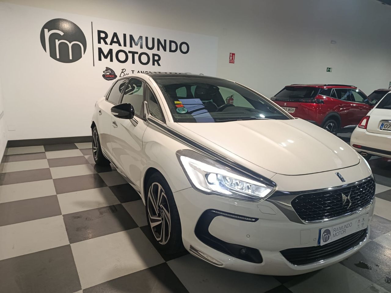 DS DS 5 5 BlueHDi 180 S&S EAT6 Style - Foto 2