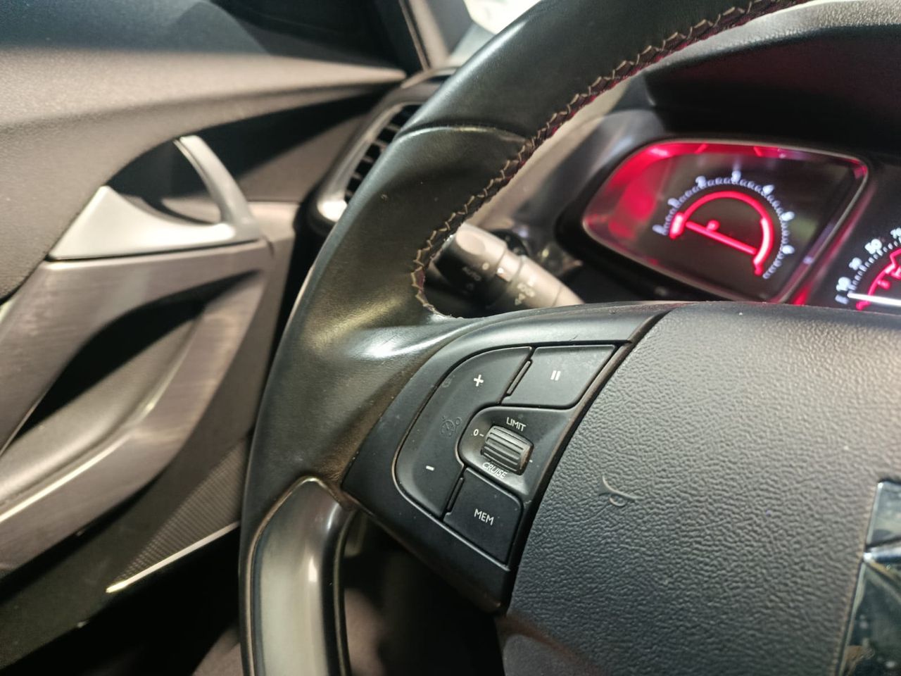 DS DS 5 5 BlueHDi 180 S&S EAT6 Style - Foto 2